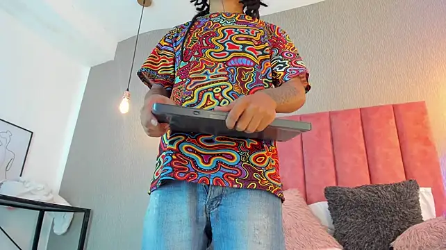 Lucas_jones' Live XXX Chat