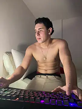 Maximuz1920 – Live XXX-chat