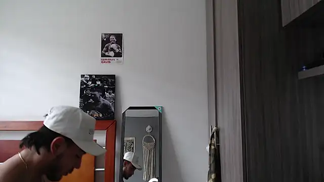 Chat XXX ao vivo de Taylor_DiamondBoy