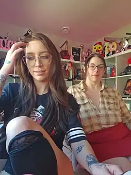 LilyOrion - Strap on Dildo Tease Show