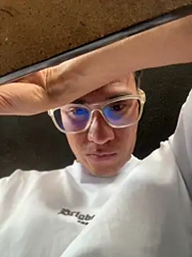 TavoHot_'s Live XXX Chat