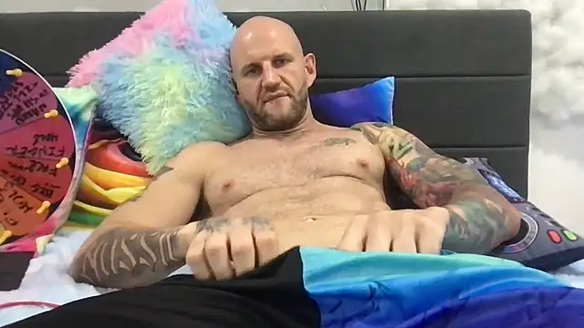 brianomally's Live XXX Chat