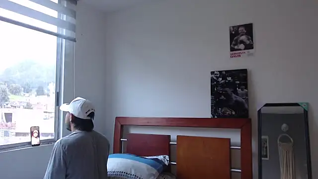 Taylor_DiamondBoy: онлайн-секс-чат