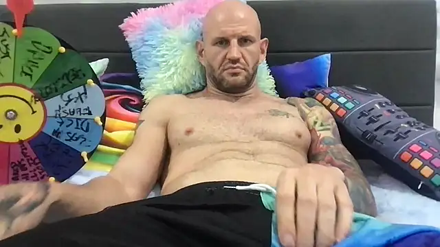 brianomally Live XXX Chat