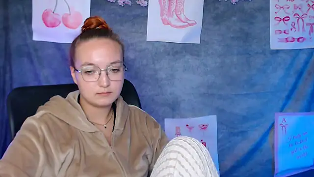 Chat +18 de MissAriaa ao vivo