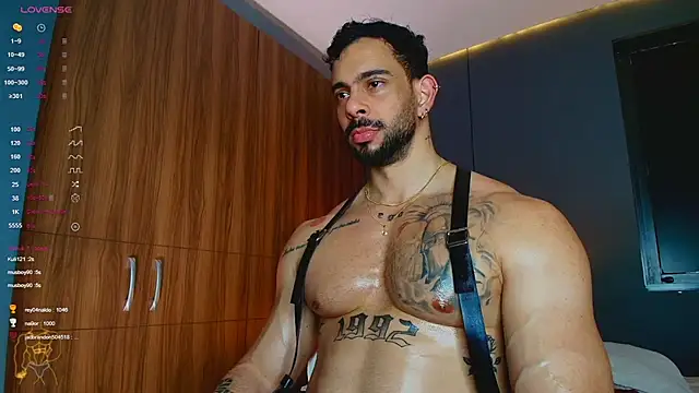 massimo_visconti's Live XXX Chat