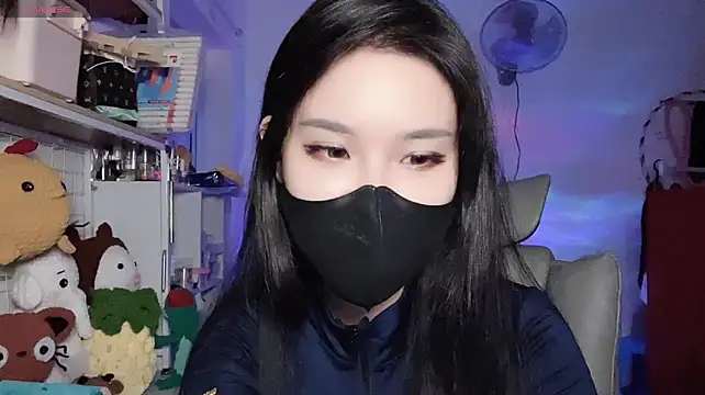 Živý XXX chat Tieu-May