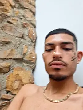 XXX chat uživo modela ItsZairen