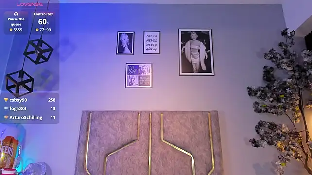 Živý XXX chat Anyconnor
