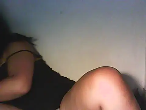 Artinah22's Live XXX Chat