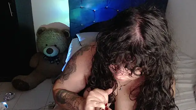 ANGELIQUE_KLANE - fingers in my pussy for 5 minutes
