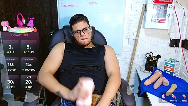 Онлайн чат XXX Realjoel01