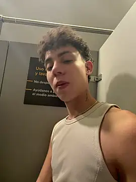 Show Webcam de yoursexyjose