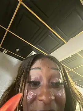 MadameMuse - Let’s lick some coochie