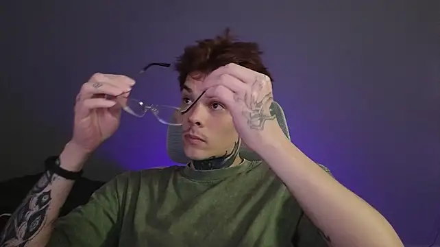 Онлайн чат XXX DENIS_HERE