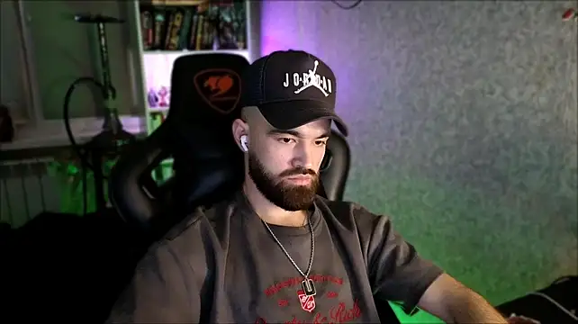 _Serious_Man Live XXX Chat