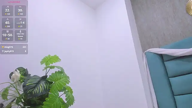 MiiaaVelvet - riding+ tits bouncing