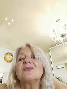 AvrilMillers' Live XXX Chat