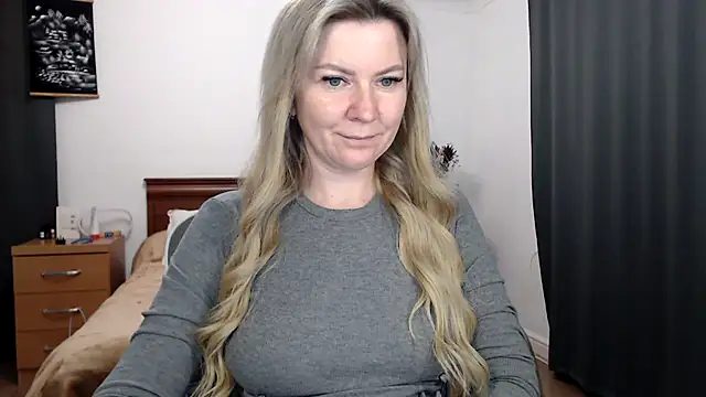ParadiseAlina's Live XXX Chat