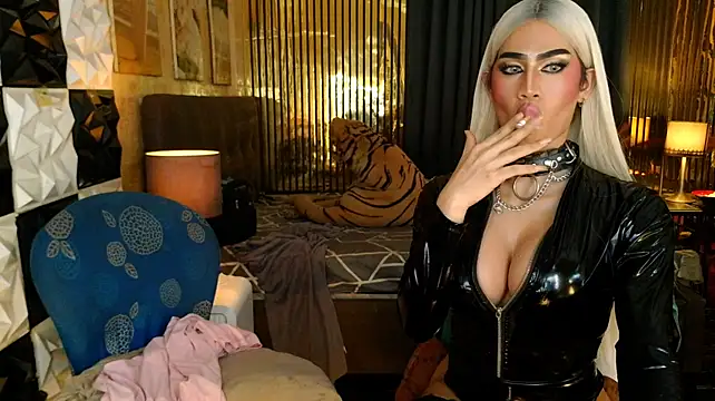Živý XXX chat Siren_Priestress