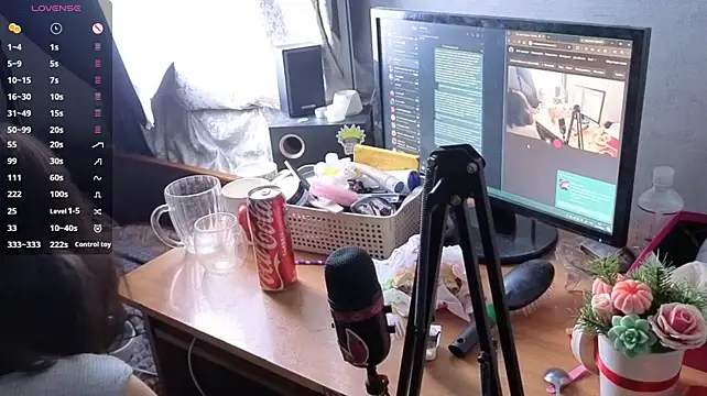 RoyceHaubold's Live XXX Chat