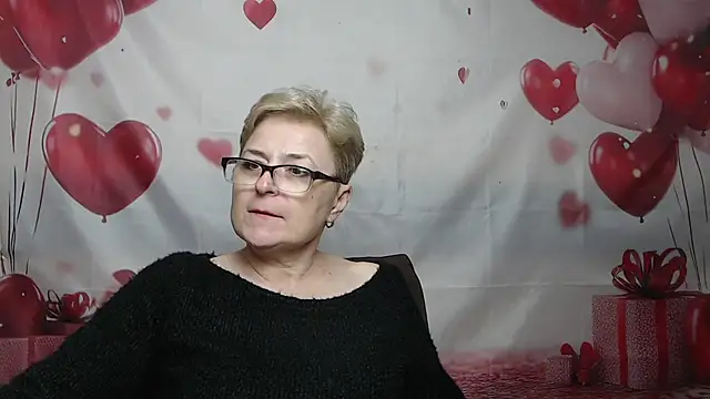 دردشة EmiliaGree الجنسية المباشرة