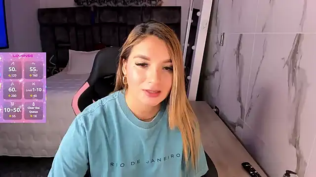 Chat +18 de nicol_080 ao vivo