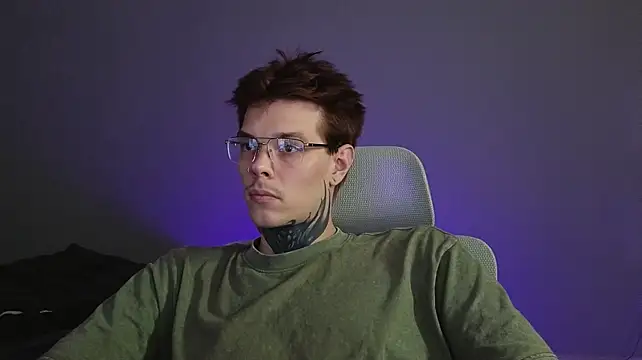 DENIS_HERE Live XXX-Chat