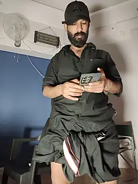 MalluBeard webcam show