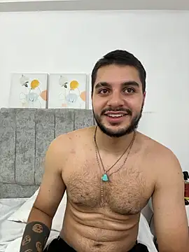Онлайн чат XXX AmadeoWild