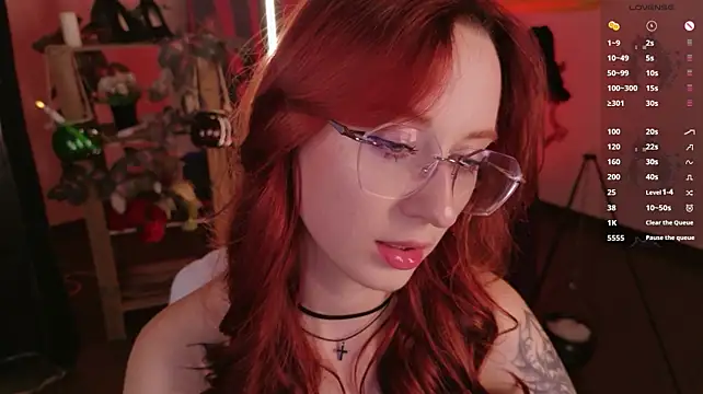 WICKEDEMBER - show tits + tease nipples