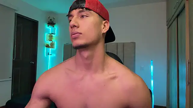 Chatroom XXX en direct de CHRIS_MORGAN1