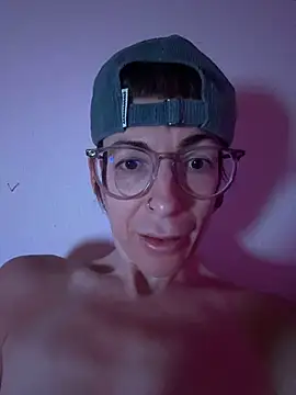 Antifistin's Live XXX Chat