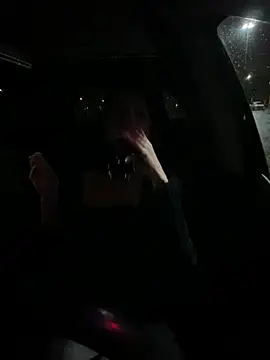 KrisMagnolyのライブXXXチャット