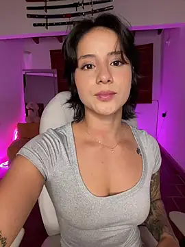 دردشة Ale_Lewis الجنسية المباشرة