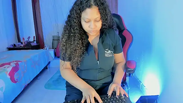 Lunastar02 live XXX chat