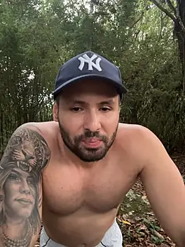 Valentinog Live XXX Chat