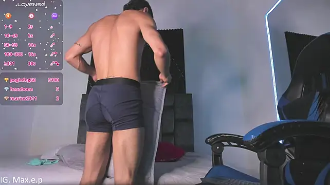 maxpower830 Live XXX Chat