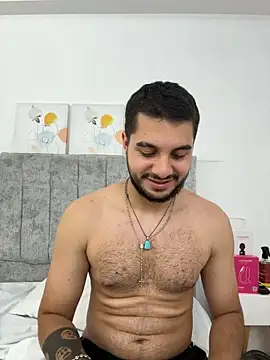 XXX chat uživo modela AmadeoWild