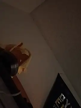 צ'אט XXX בשידור חי של crazycam619