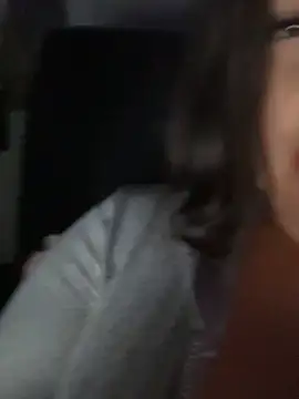 Živý XXX chat EmiliaLaurent