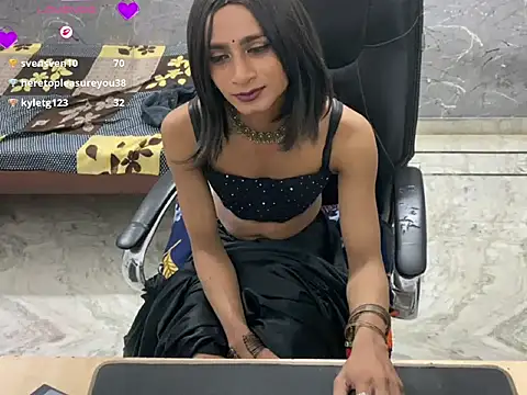 LuvLayla 现场XXX聊天