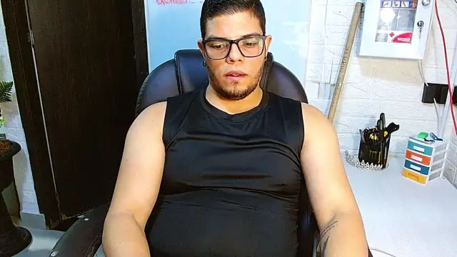 Realjoel01's Live XXX Chat