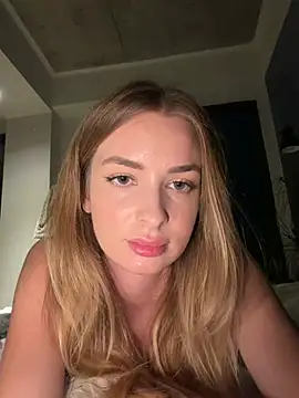 EvieEvans - Last tip gets 15 new lesbian porns