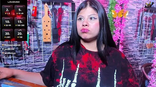 Chat +18 de Zoee_Bronww ao vivo