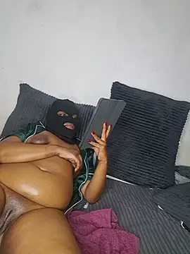 Petrossa live XXX chat