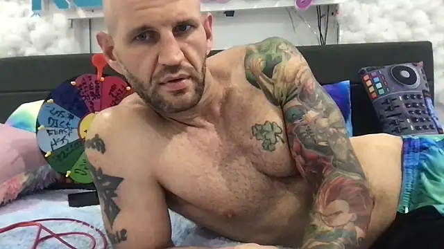 brianomally – Naživo XXX chat