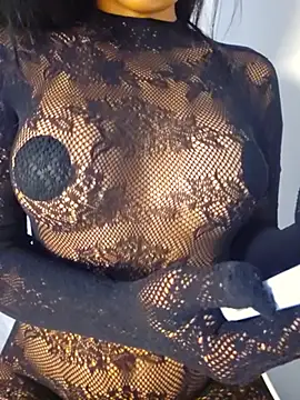 _MissPompitas23_'s Live XXX Chat