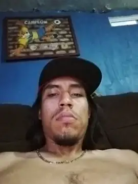 צ'אט XXX בשידור חי של AlexAlejandro13