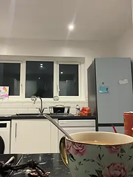 BrunetteBarbieXx_ Webcamshow